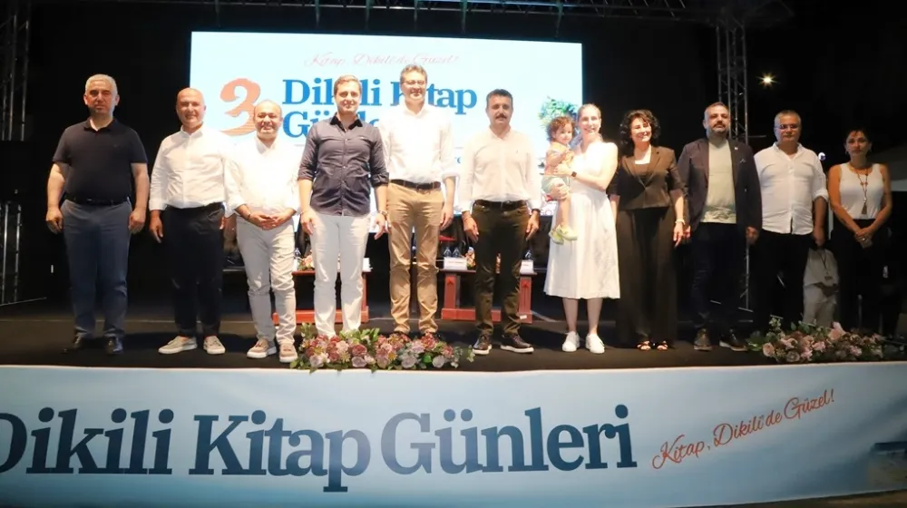 3. Dikili Kitap Günleri’nde “Yerel Yönetim ve Genel Siyaset”  Konuşuldu